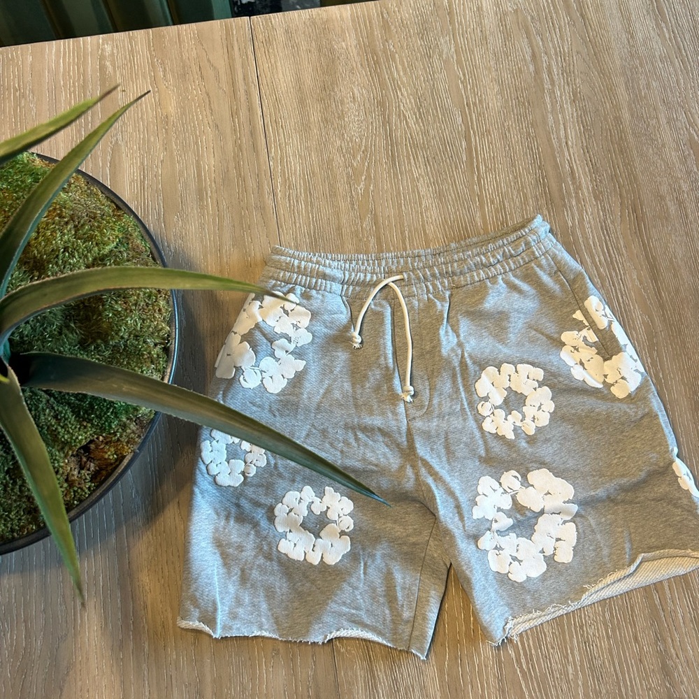 Gray Floral Women's Shorts